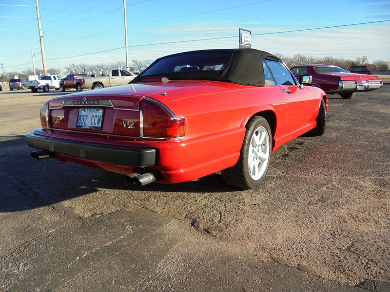 Illustration for article titled For $5,999, Could This 1990 Jaguar XJ-S V12 Have You Waving The Union Jack?
